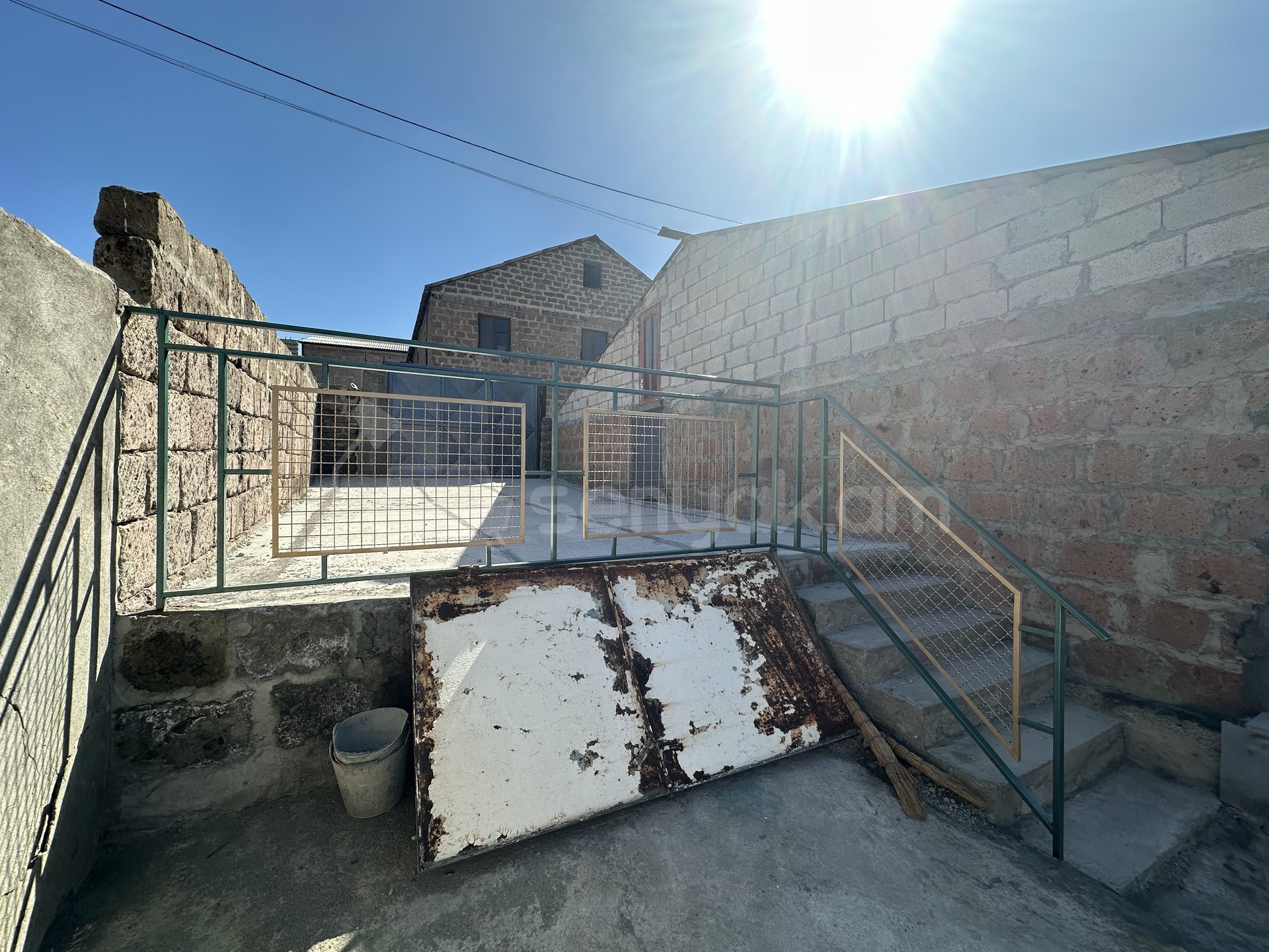 4 Սենյականոց Սեփական Տուն, 115քմ, Կապիտալ Վերանորոգված, Մասամբ Կահավորված