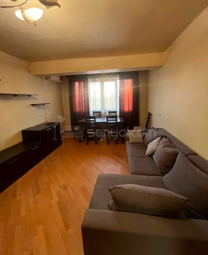 2 Սենյականոց Բնակարան Քարե Շենքում, 58քմ, 3/7 հարկ, Պետական Վիճակում