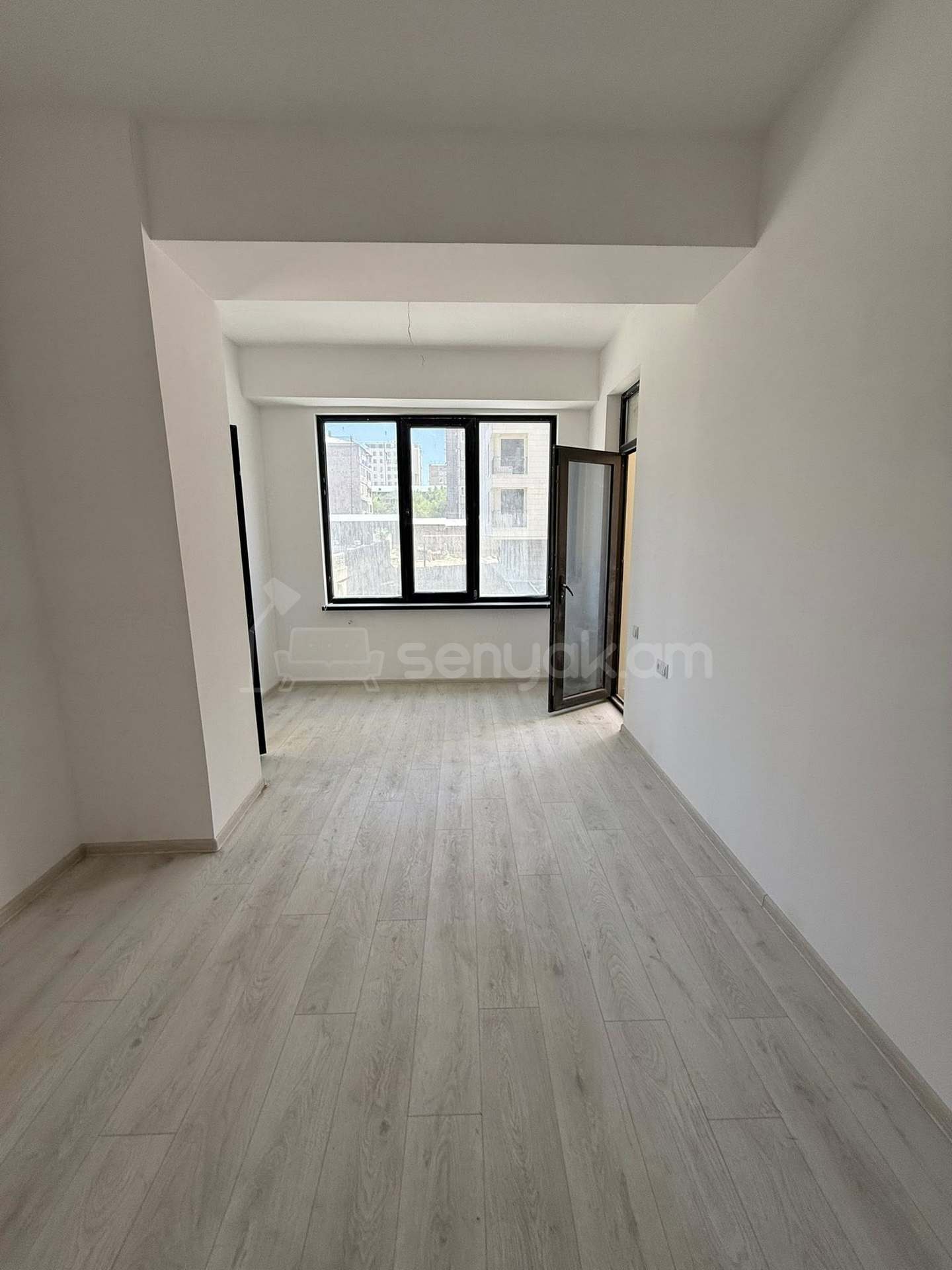 2 Սենյականոց Բնակարան, 36քմ, 2/11 հարկ, Կապիտալ Վերանորոգված