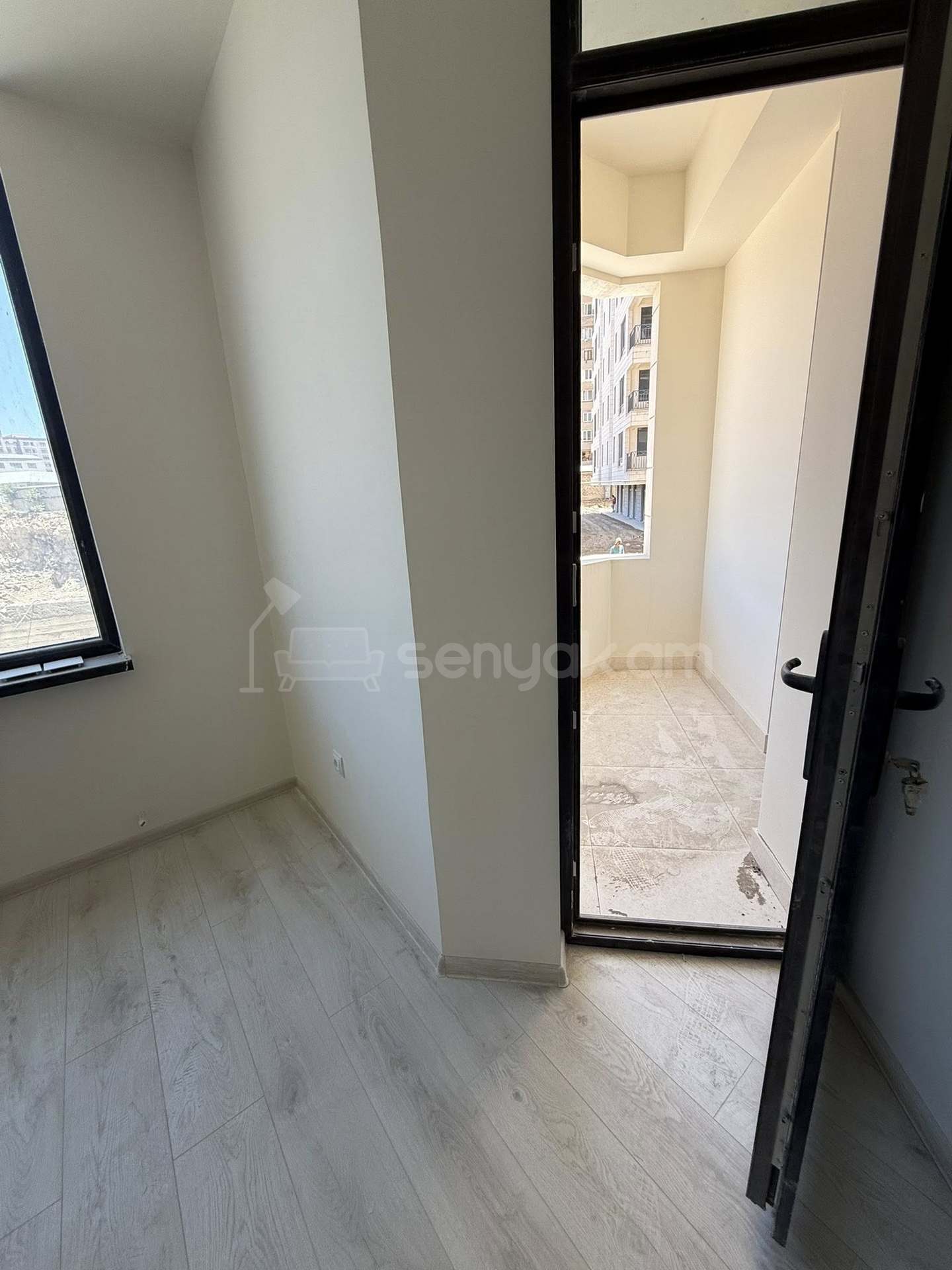 2 Սենյականոց Բնակարան, 36քմ, 2/11 հարկ, Կապիտալ Վերանորոգված