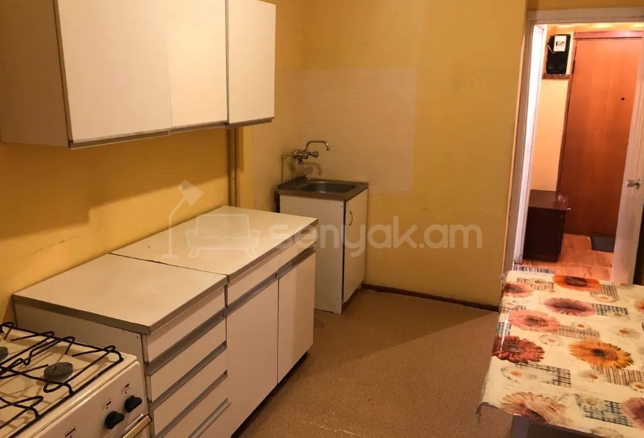 2 Սենյականոց Բնակարան, 44քմ, 6/9 հարկ, Նորմալ Վիճակում