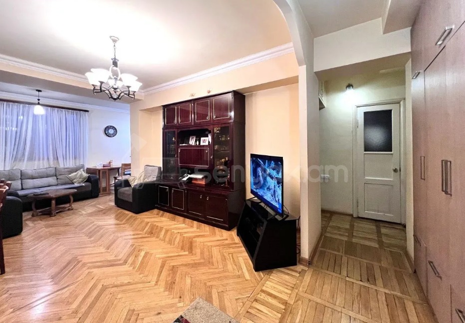 3 Սենյականոց Բնակարան, 66քմ, 7/11 հարկ, Նորմալ Վիճակում