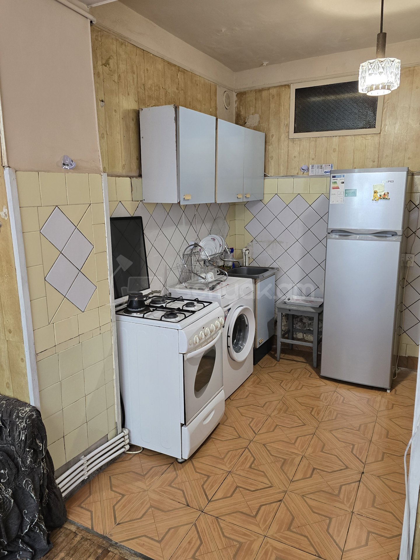 2 Սենյականոց Բնակարան Քարե Շենքում, 67քմ, 2/5 հարկ, Նորմալ Վիճակում, Կահավորված, Արևկող
