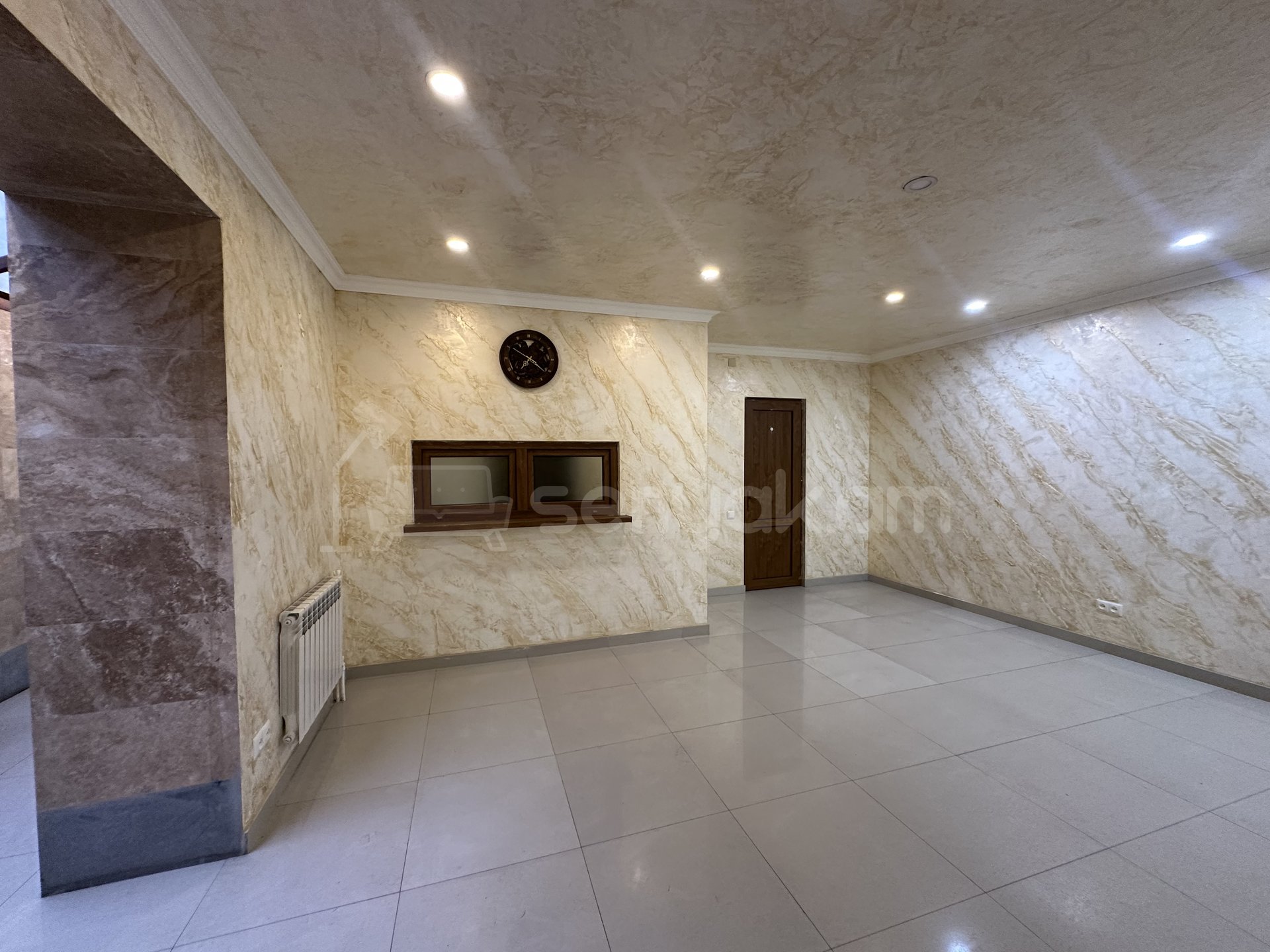 Սպասարկման Տարածք, 100քմ, Կապիտալ Վերանորոգված