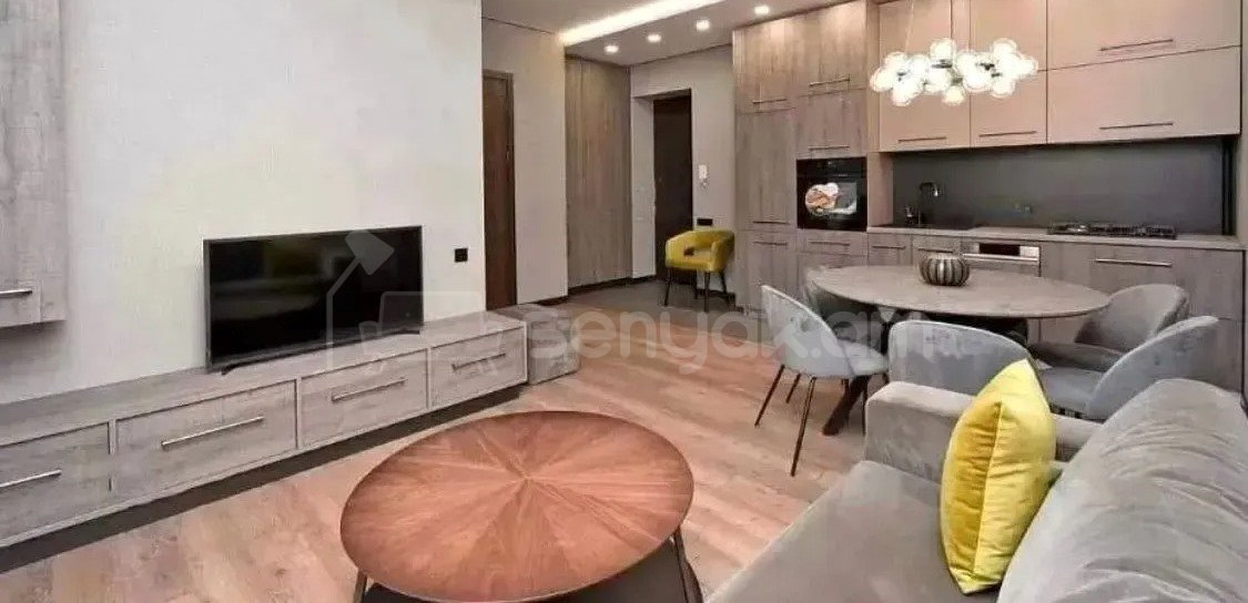 2 Սենյականոց Բնակարան Քարե Շենքում, 40քմ, 4/6 հարկ, Դիզայներական Վերանորոգված