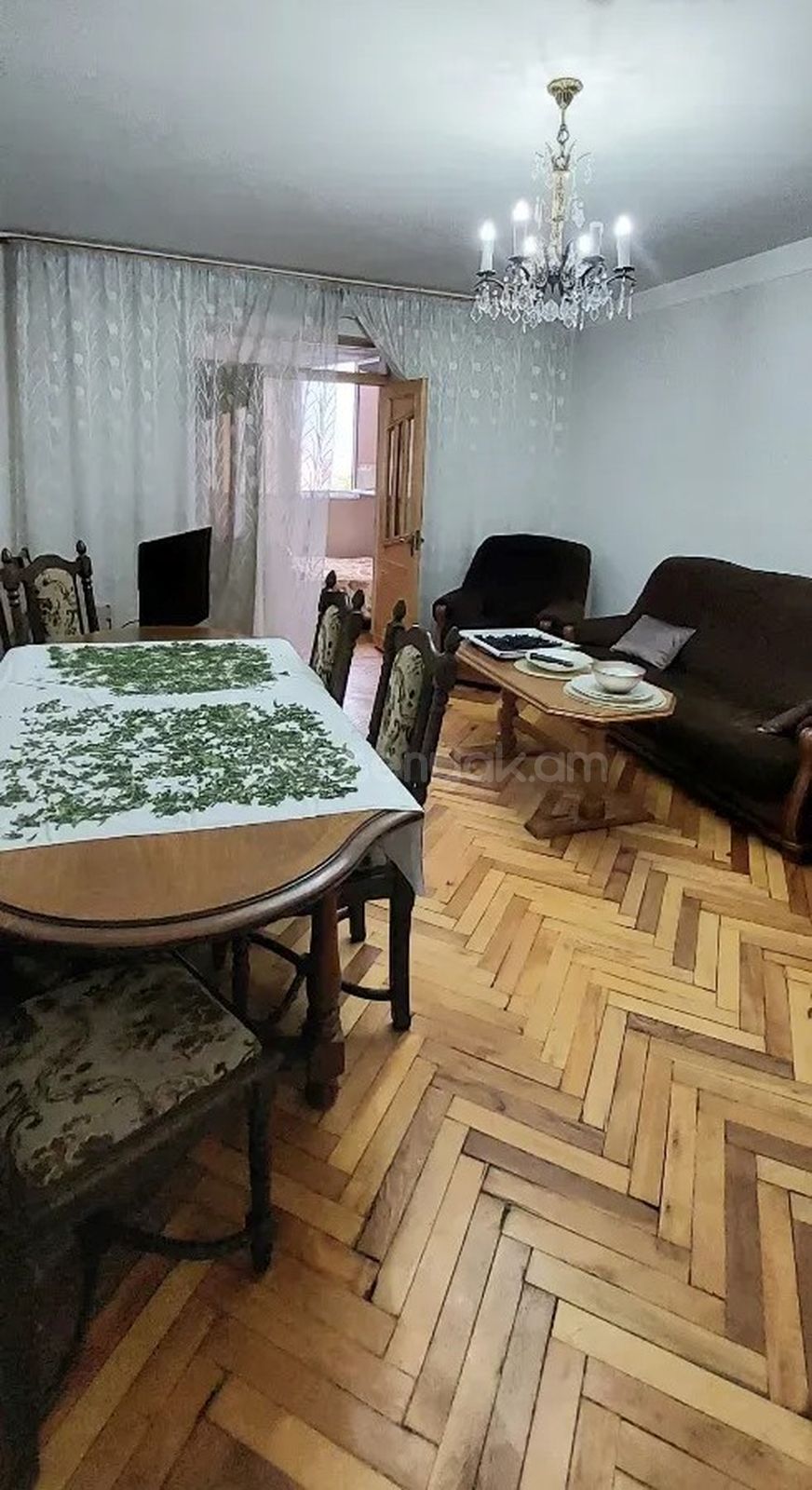 3 Սենյականոց Բնակարան Քարե Շենքում, 78քմ, 3/5 հարկ, Նորմալ Վիճակում