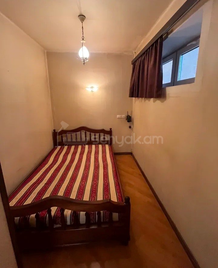 2 Սենյականոց Բնակարան Քարե Շենքում, 58քմ, 3/7 հարկ, Նորմալ Վիճակում