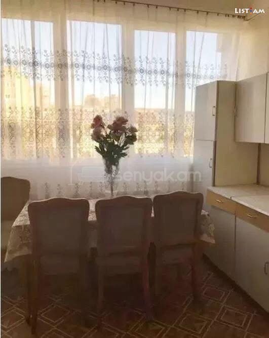 3 Սենյականոց Բնակարան, 60քմ, 7/9 հարկ, Նորմալ Վիճակում, Կահավորված, Արևկող