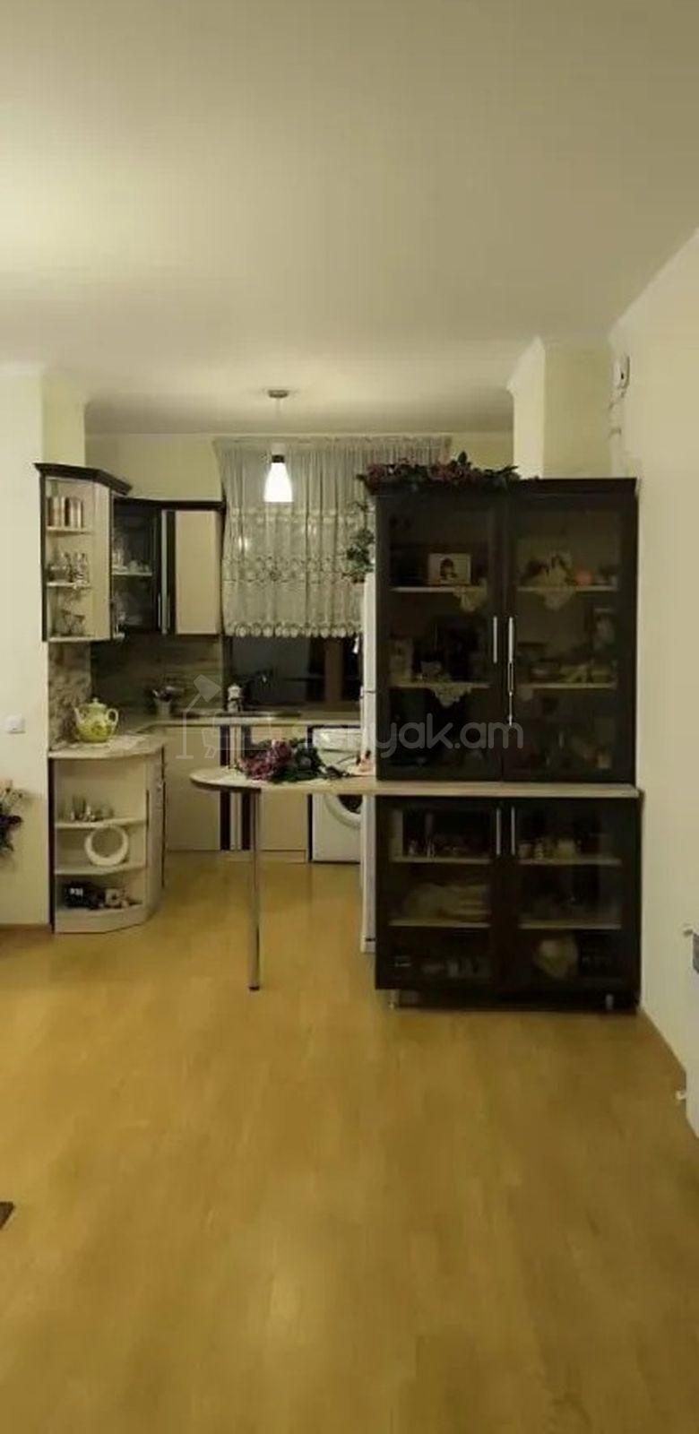 3 Սենյականոց Բնակարան Նորակառույցում, 73քմ, 9/14 հարկ, Կապիտալ Վերանորոգված