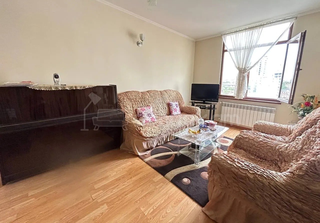 3 Սենյականոց Բնակարան Նորակառույցում, 73քմ, 9/14 հարկ, Նորմալ Վիճակում