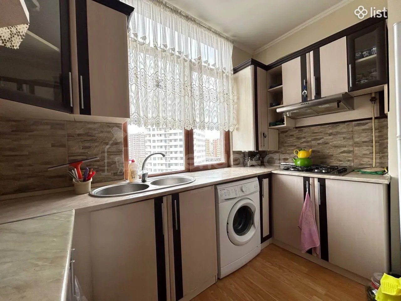 3 Սենյականոց Բնակարան Նորակառույցում, 73քմ, 9/14 հարկ, Նորմալ Վիճակում