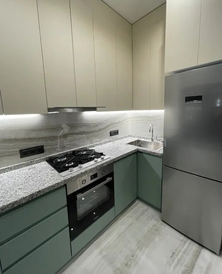 2 Սենյականոց Բնակարան Քարե Շենքում, 40քմ, 2/5 հարկ, Կապիտալ Վերանորոգված