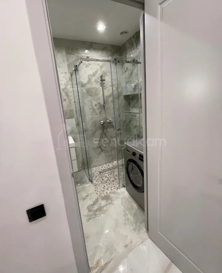 2 Սենյականոց Բնակարան Քարե Շենքում, 40քմ, 2/5 հարկ, Կապիտալ Վերանորոգված