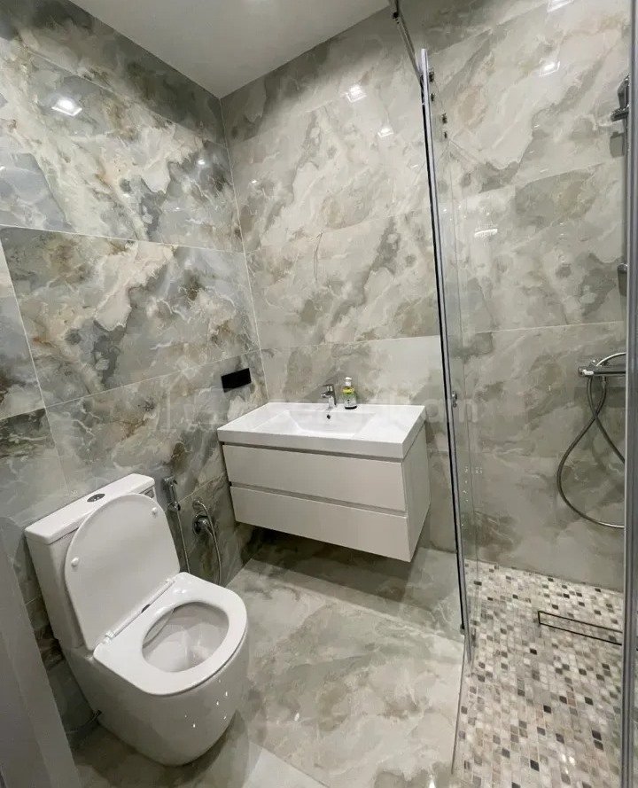 2 Սենյականոց Բնակարան Քարե Շենքում, 40քմ, 2/5 հարկ, Կապիտալ Վերանորոգված