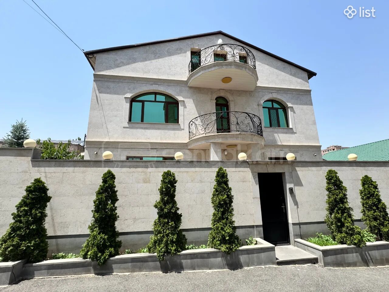 5 Սենյականոց Սեփական Տուն, 340քմ, Կապիտալ Վերանորոգված, Ավտոտնակով