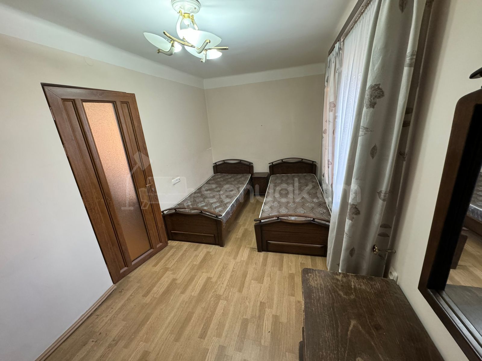 2 Սենյականոց Բնակարան Քարե Շենքում, 50քմ, 2/5 հարկ, Կապիտալ Վերանորոգված, Կահավորված