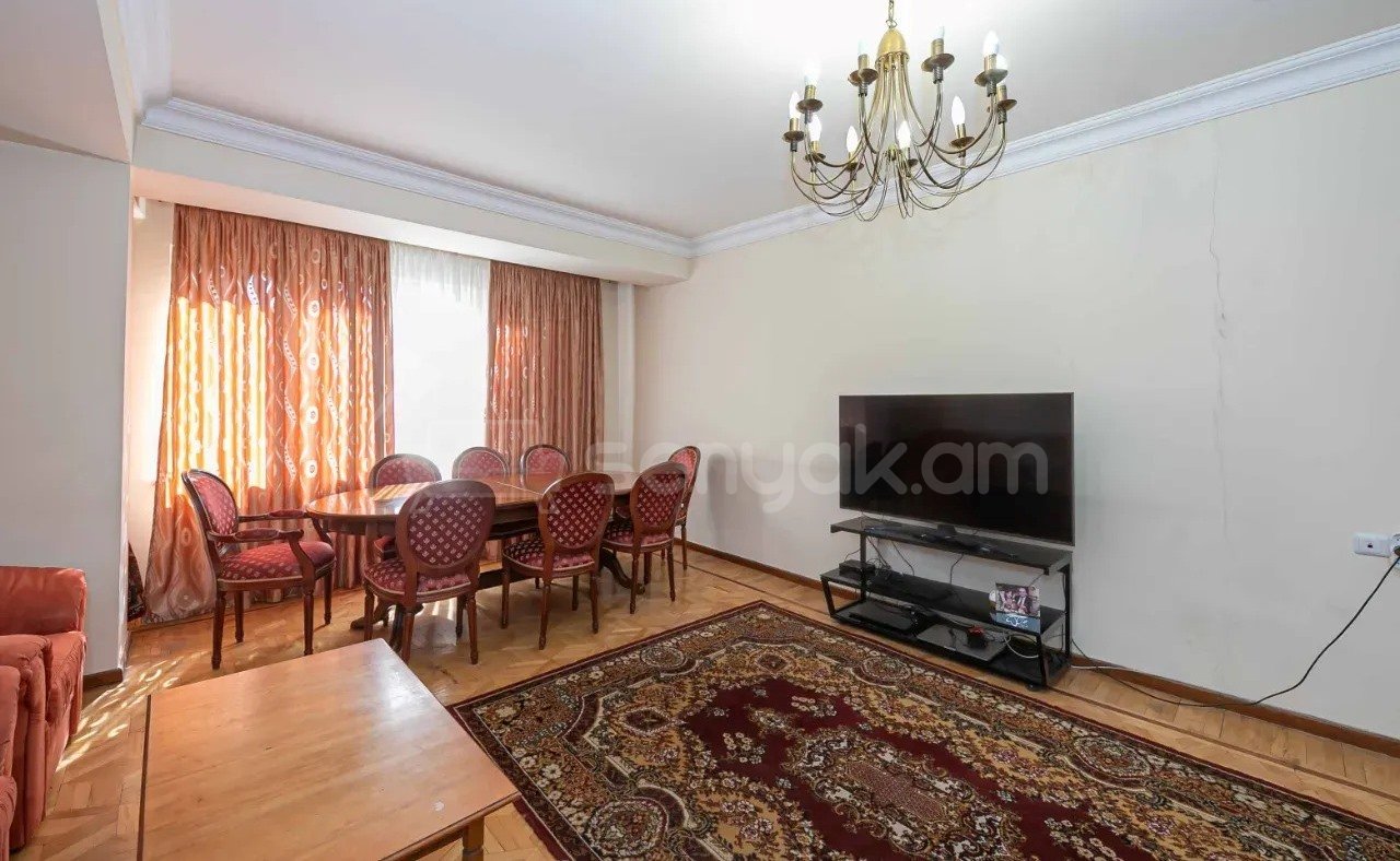 4 Սենյականոց Բնակարան, 120քմ, 3/14 հարկ, Կապիտալ Վերանորոգված