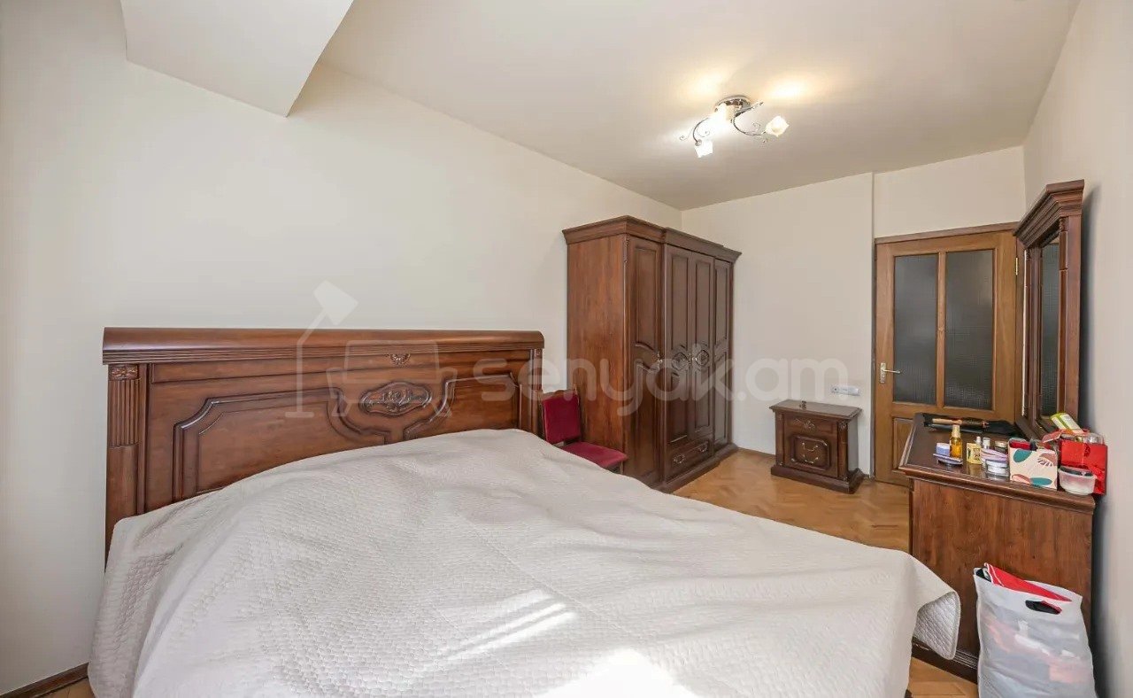 4 Սենյականոց Բնակարան, 120քմ, 3/14 հարկ, Կապիտալ Վերանորոգված