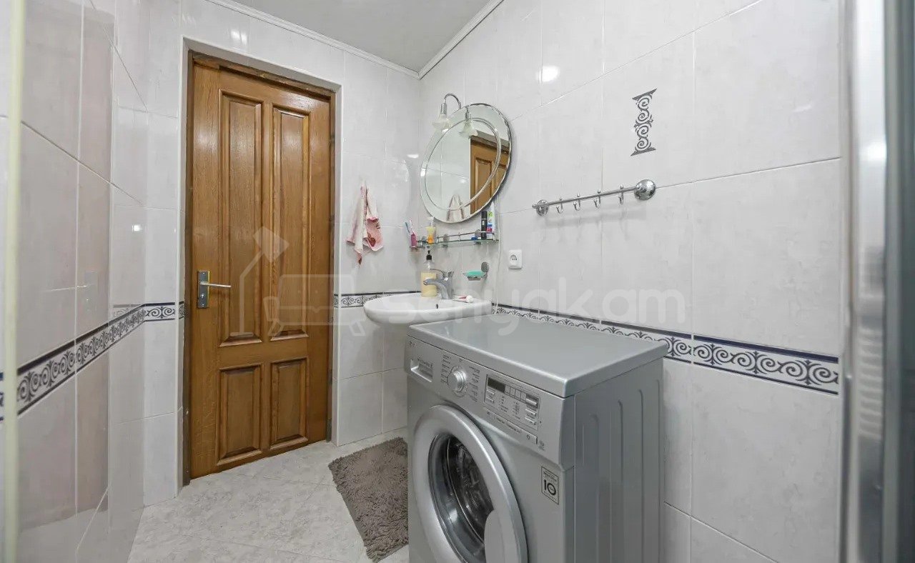 4 Սենյականոց Բնակարան, 120քմ, 3/14 հարկ, Կապիտալ Վերանորոգված