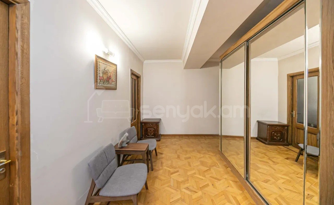 4 Սենյականոց Բնակարան, 120քմ, 3/14 հարկ, Կապիտալ Վերանորոգված