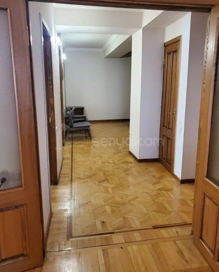 4 Սենյականոց Բնակարան, 120քմ, 3/14 հարկ, Կապիտալ Վերանորոգված