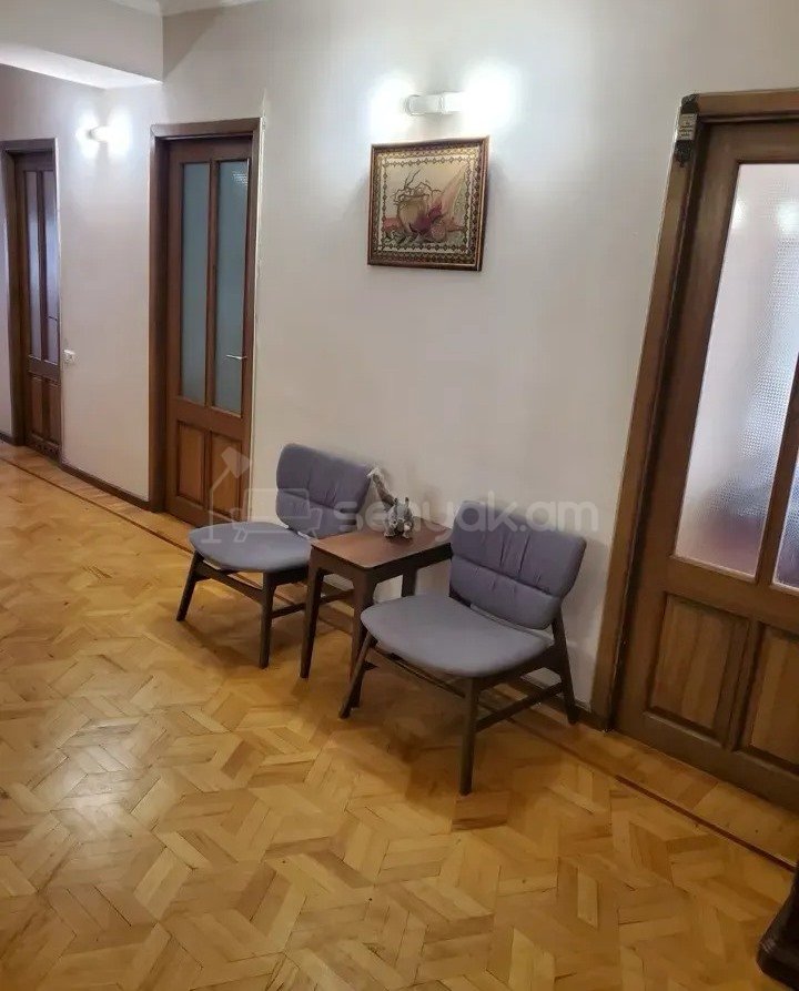 4 Սենյականոց Բնակարան, 120քմ, 3/14 հարկ, Կապիտալ Վերանորոգված