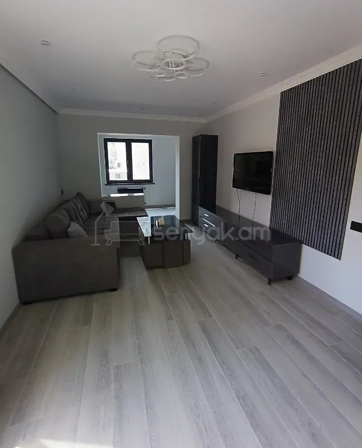 2 Սենյականոց Բնակարան, 53քմ, 4/9 հարկ, Դիզայներական Վերանորոգված