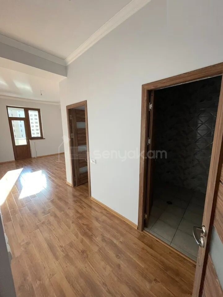 3 Սենյականոց Բնակարան, 110քմ, 4/15 հարկ, Կապիտալ Վերանորոգված