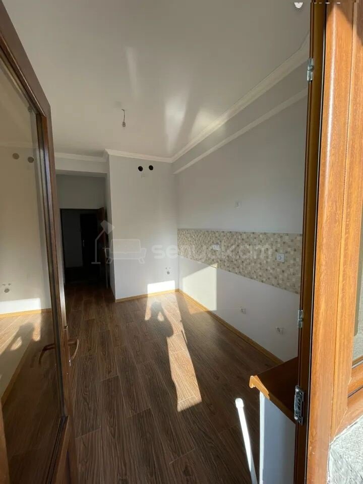 3 Սենյականոց Բնակարան, 110քմ, 4/15 հարկ, Կապիտալ Վերանորոգված