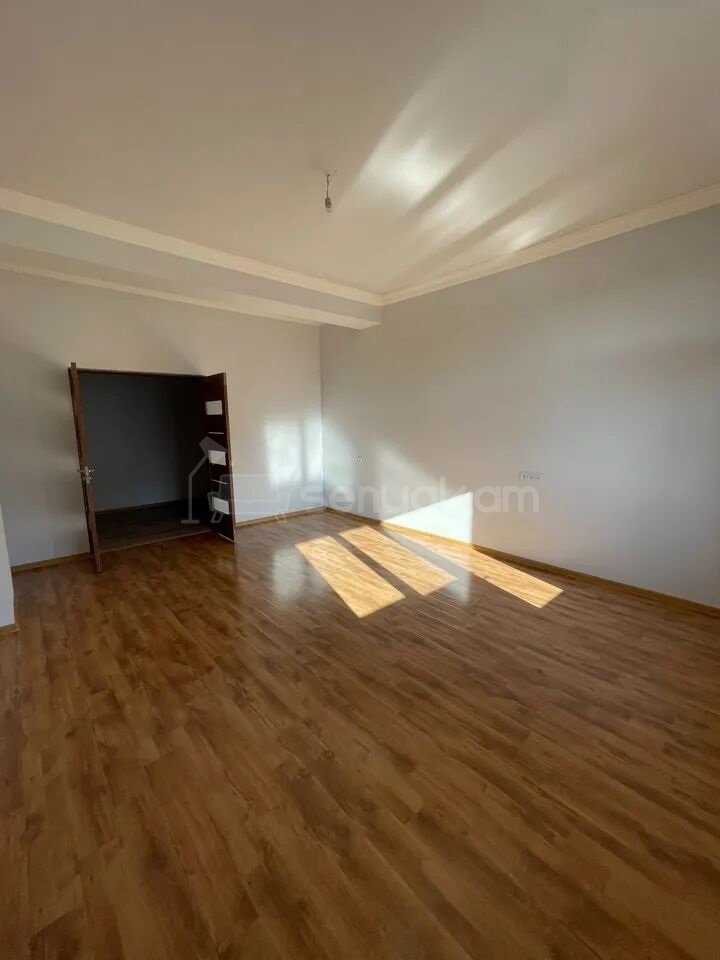 3 Սենյականոց Բնակարան, 110քմ, 4/15 հարկ, Կապիտալ Վերանորոգված