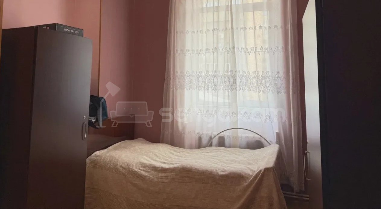 2 Սենյականոց Բնակարան Քարե Շենքում, 65քմ, 3/5 հարկ, Դիզայներական Վերանորոգված, Կահավորված