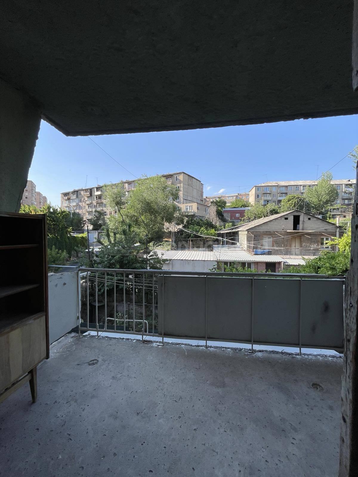 2 Սենյականոց Բնակարան, 51քմ, 3/5 հարկ, Պետական Վիճակում