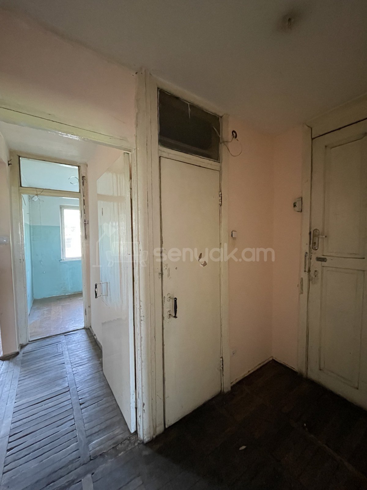 2 Սենյականոց Բնակարան, 51քմ, 3/5 հարկ, Պետական Վիճակում
