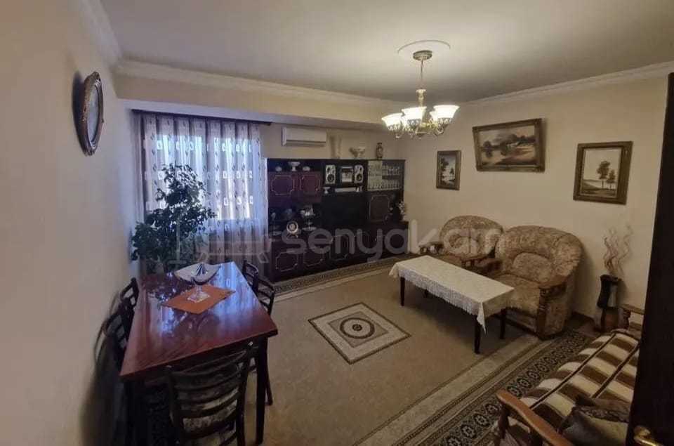 3 Սենյականոց Բնակարան, 79քմ, 14/14 հարկ, Նորմալ Վիճակում
