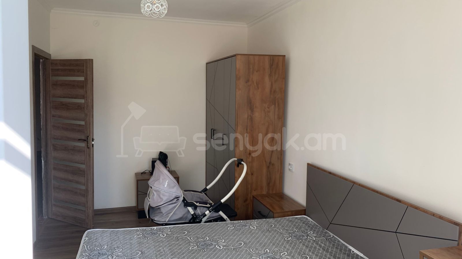 3 Սենյականոց Բնակարան Քարե Շենքում, 78քմ, 2/5 հարկ, Կոսմետիկ Վերանորոգված