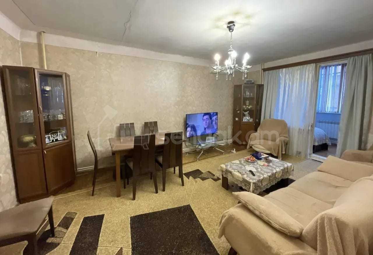 3 Սենյականոց Բնակարան, 80քմ, 1/9 հարկ, Նորմալ Վիճակում
