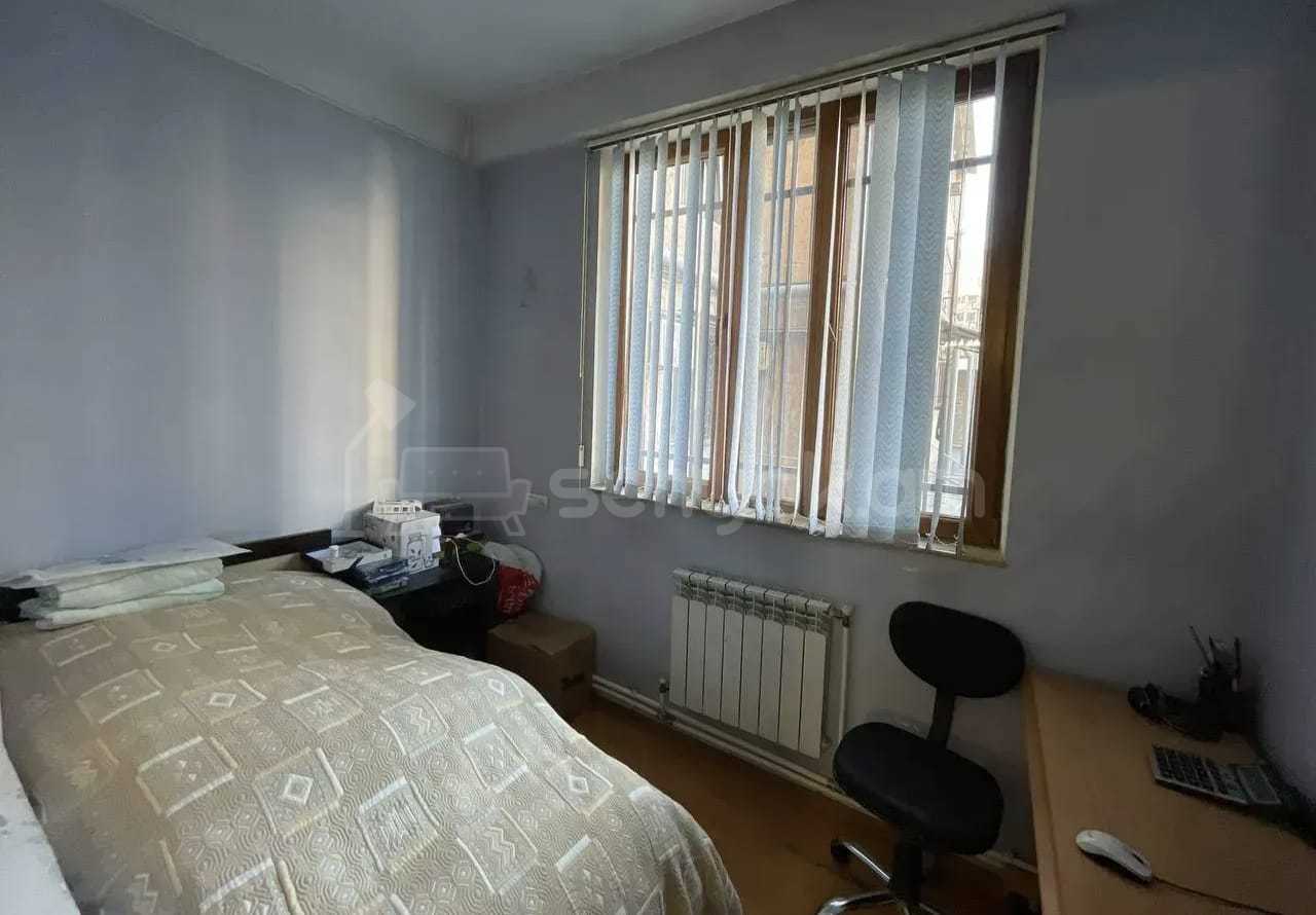 3 Սենյականոց Բնակարան, 80քմ, 1/9 հարկ, Նորմալ Վիճակում