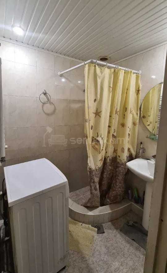 3 Սենյականոց Բնակարան, 80քմ, 1/9 հարկ, Նորմալ Վիճակում
