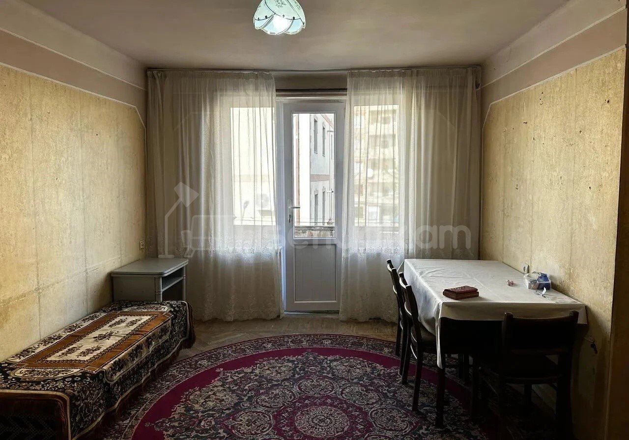 1 Սենյականոց Բնակարան, 32քմ, 3/4 հարկ, Պետական Վիճակում