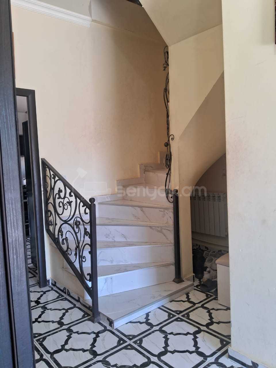 5 Սենյականոց Սեփական Տուն, 140քմ, Կապիտալ Վերանորոգված