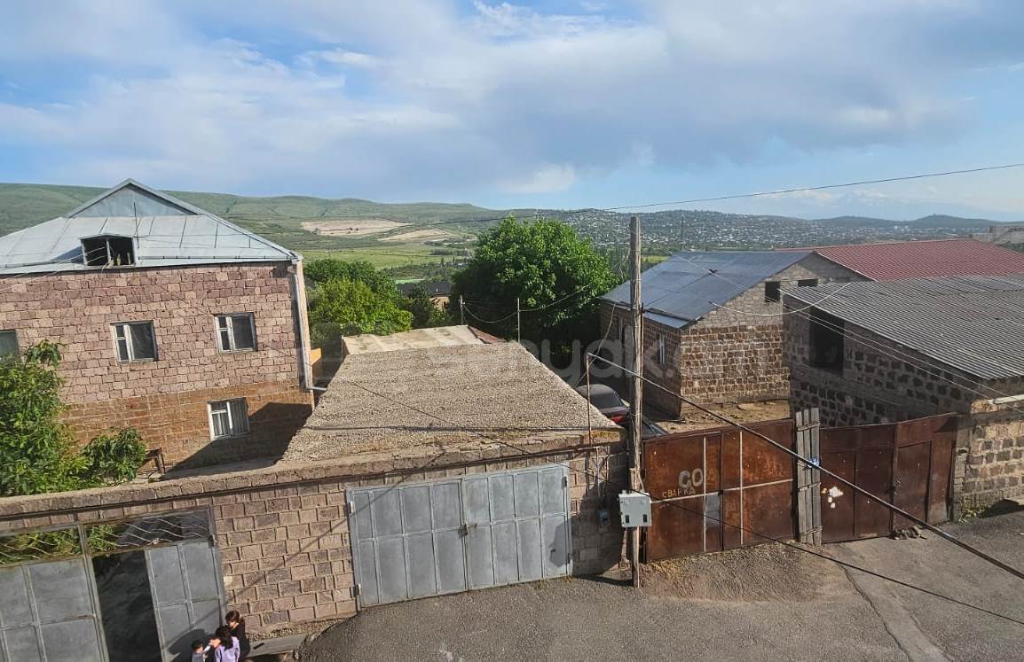 4 Սենյականոց Սեփական Տուն, 170քմ, Կոսմետիկ Վերանորոգված