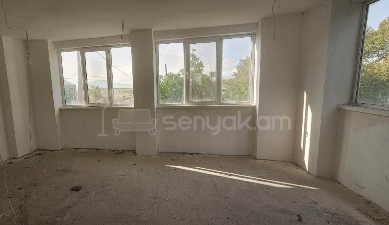 4 Սենյականոց Սեփական Տուն, 170քմ, Կոսմետիկ Վերանորոգված