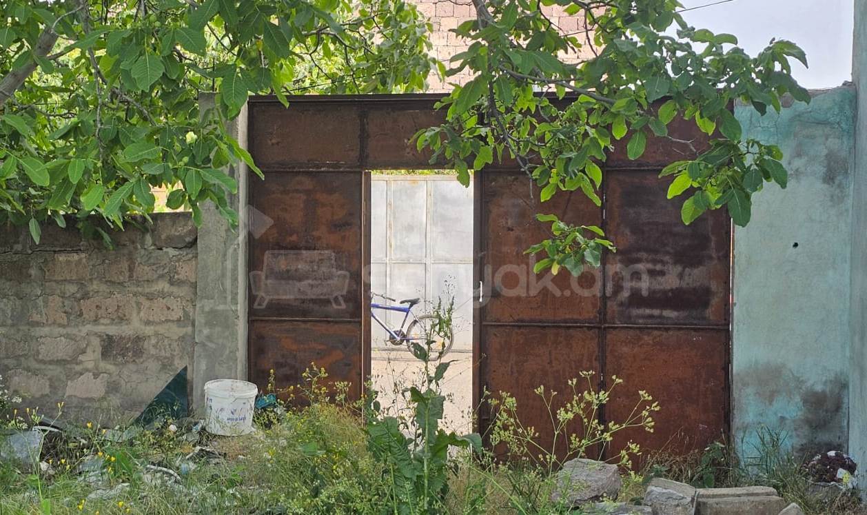 4 Սենյականոց Սեփական Տուն, 170քմ, Կոսմետիկ Վերանորոգված