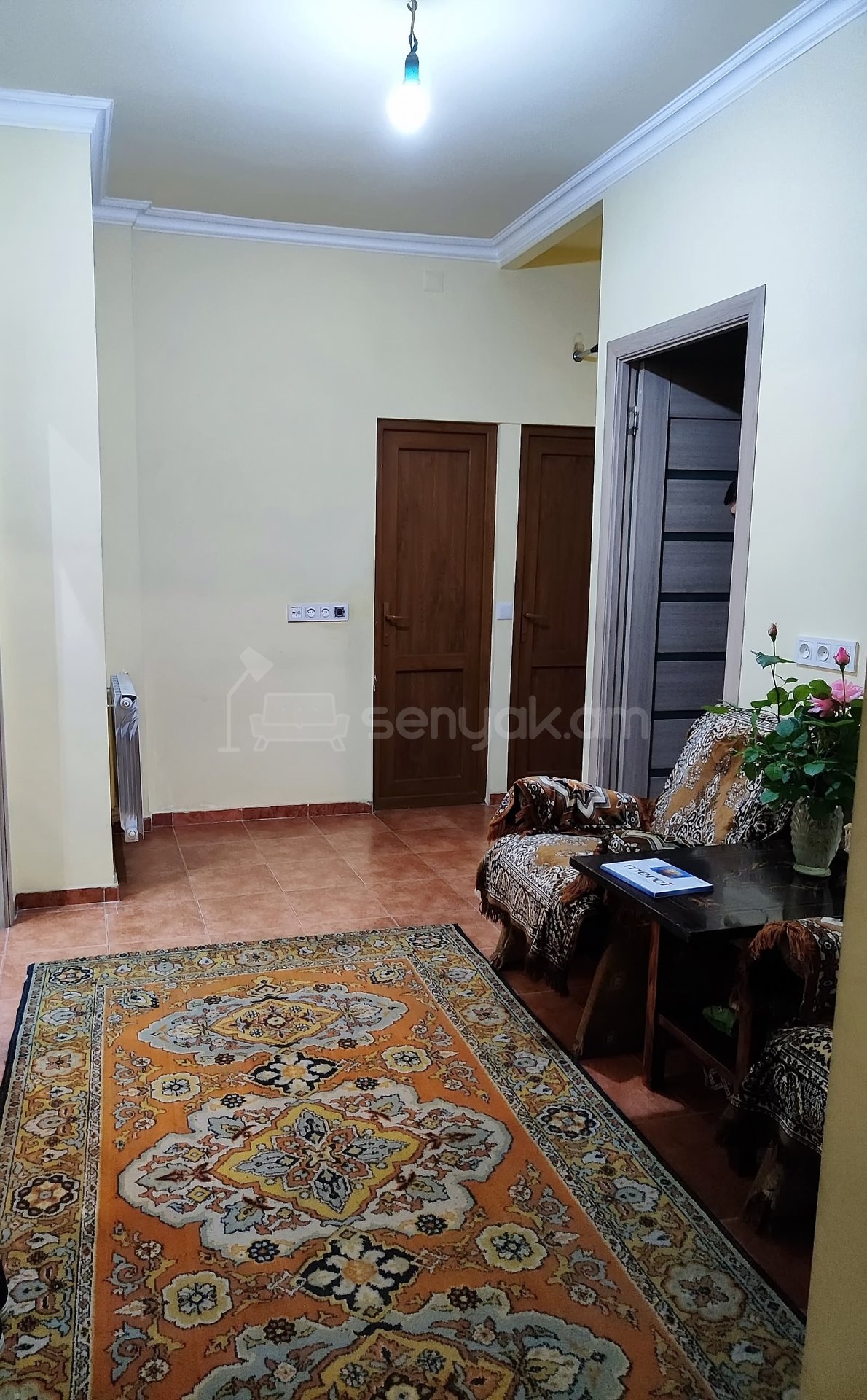4 Սենյականոց Բնակարան Քարե Շենքում, 92քմ, 1/5 հարկ, Կոսմետիկ Վերանորոգված