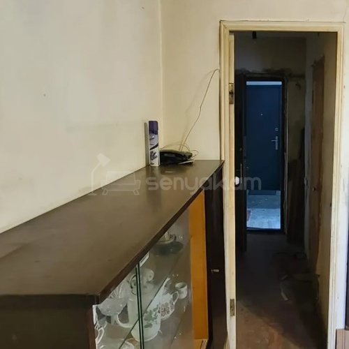 2 Սենյականոց Բնակարան Քարե Շենքում, 42քմ, 3/4 հարկ, Պետական Վիճակում