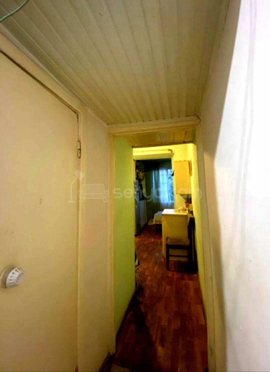 2 Սենյականոց Բնակարան Քարե Շենքում, 54քմ, 4/4 հարկ, Նորմալ Վիճակում