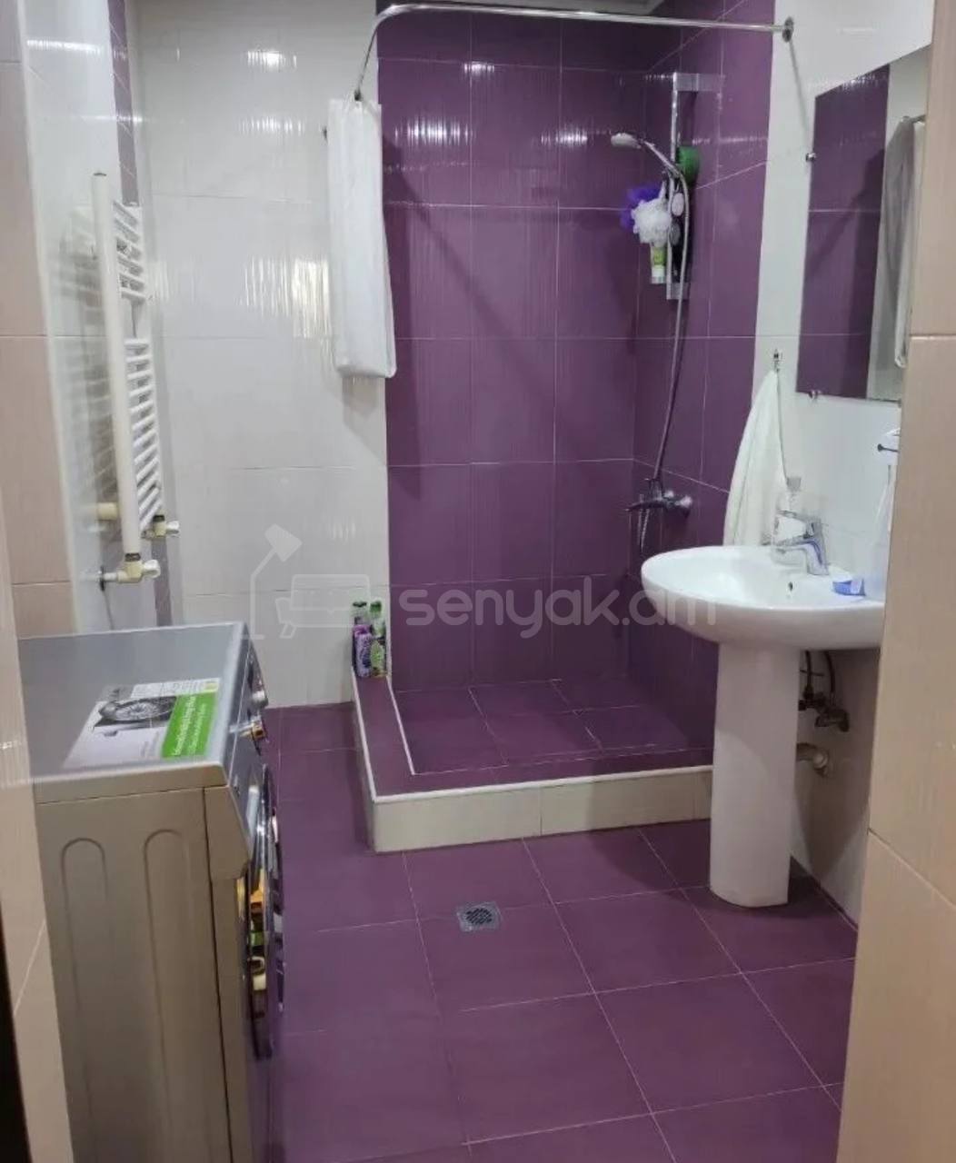 3 Սենյականոց Բնակարան, 84քմ, 3/9 հարկ, Նորմալ Վիճակում, Կահավորված, Արևկող