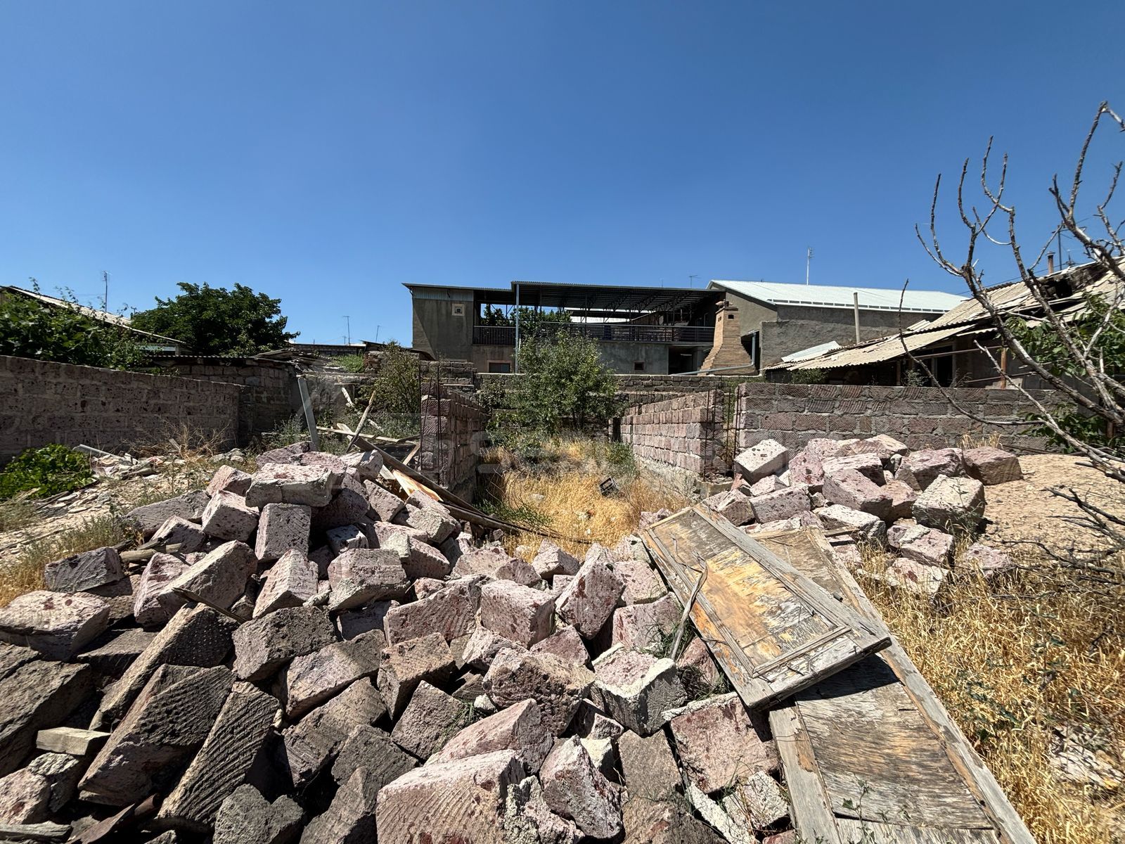 Հողամաս, 180քմ