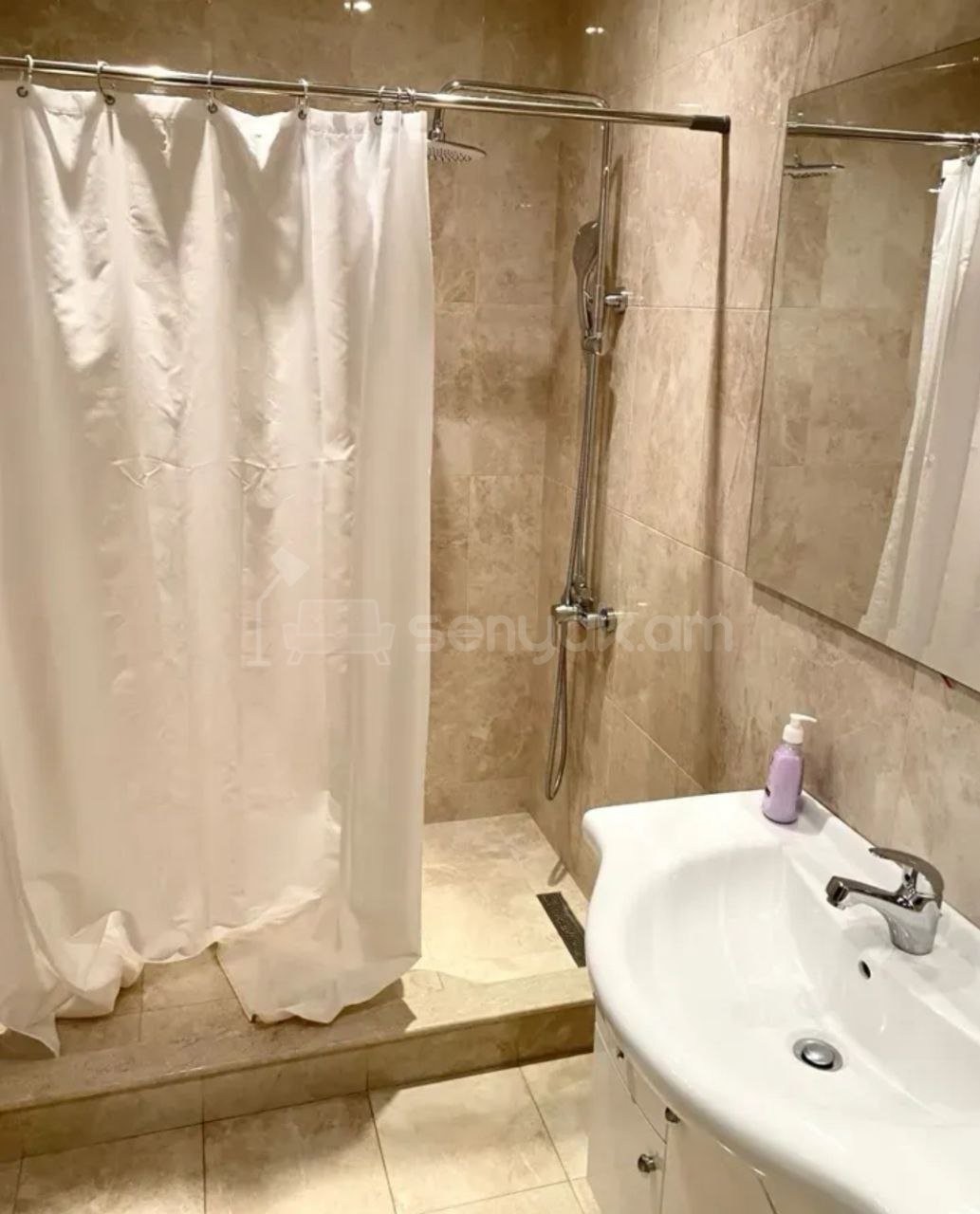 5 Սենյականոց Բնակարան Նորակառույցում, 350քմ, 8/9 հարկ, Դիզայներական Վերանորոգված, Կահավորված, Արևկող