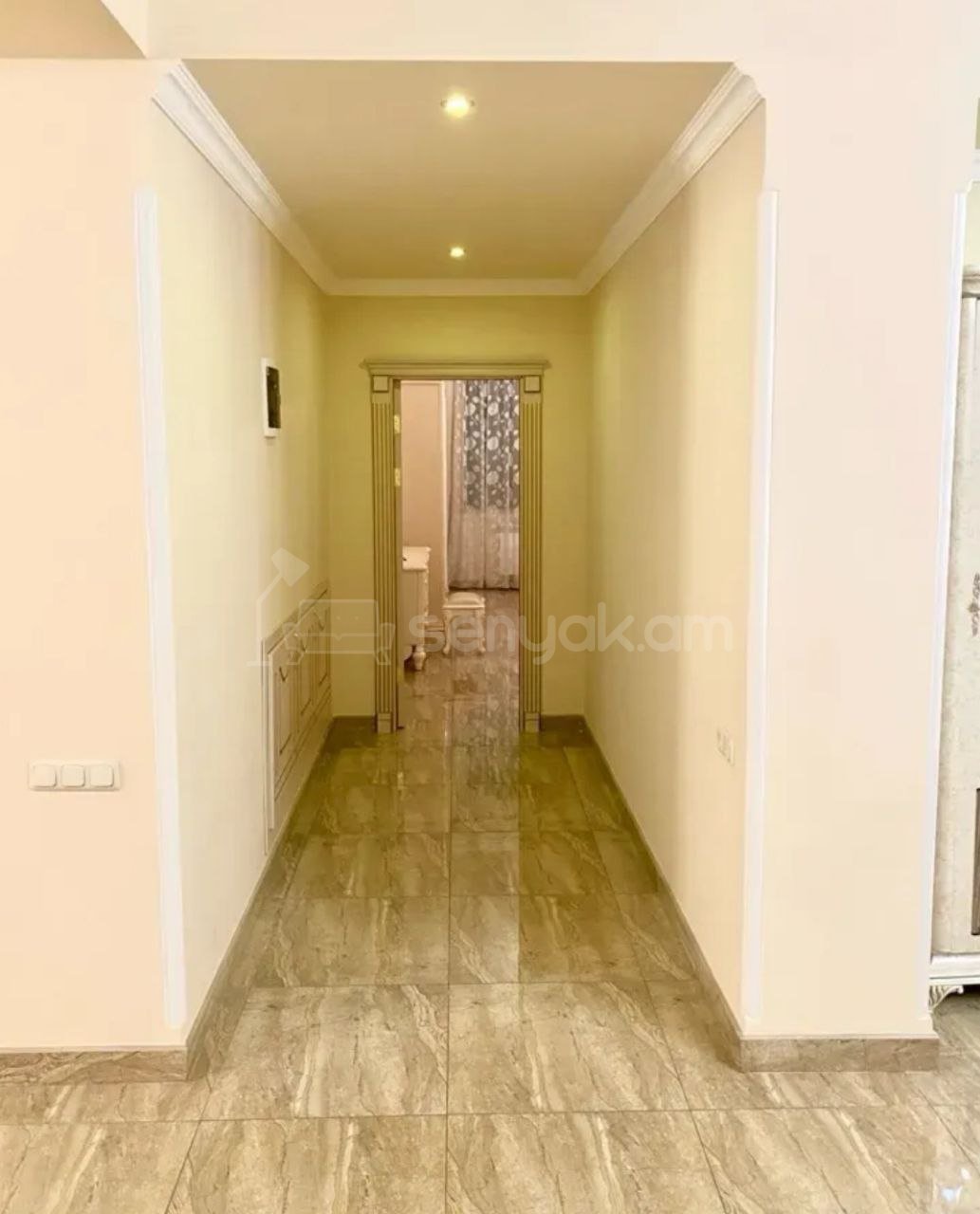 5 Սենյականոց Բնակարան Նորակառույցում, 350քմ, 8/9 հարկ, Դիզայներական Վերանորոգված, Կահավորված, Արևկող